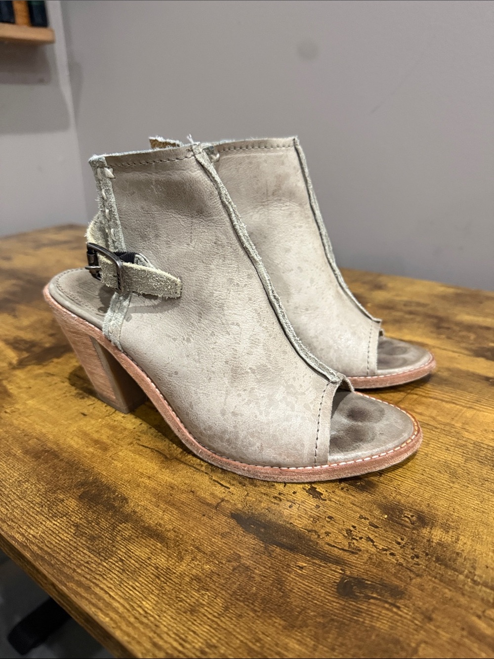 Frye Light Gray Open-Toe Slingback Heeled Mules